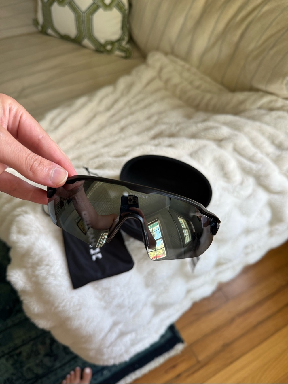 Men's Black Shield Sunglasses - Sport Performance UV Protection